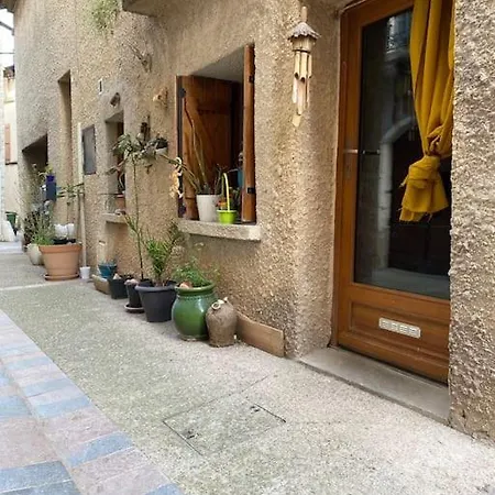 Appartement Charmante Cave Voûtée 4 Personnes Saint-Jean-de-Fos