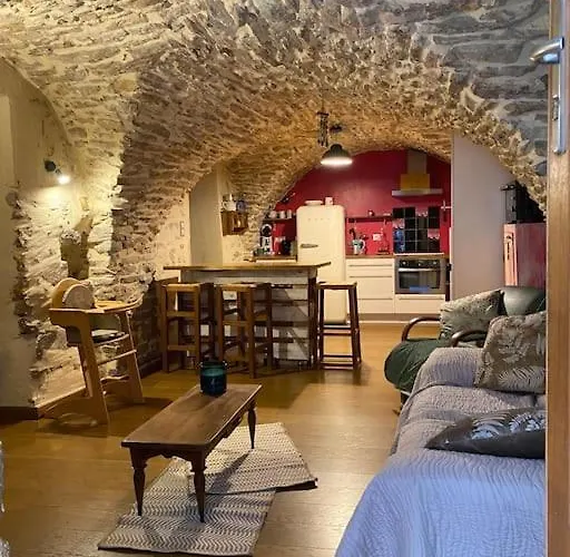 Charmante Cave Voutee 4 Personnes *